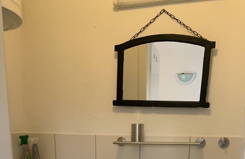 Hentern Apartment | In the countryside, by the river, quiet, fireplace, small terrace, WiFi, TV