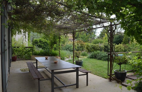 Saint-Laurent-des-Arbres Villa | In the heart of cicadas and vineyards