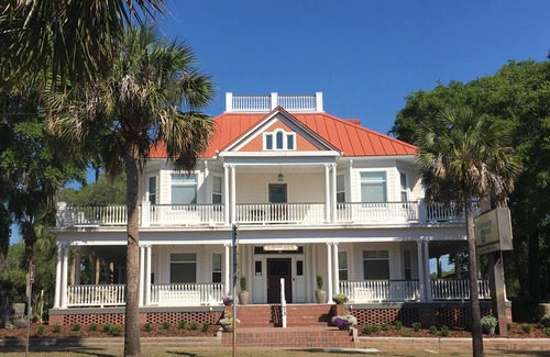 Historic Downtown Apalachicola House | In the Heart of Apalachicola~Walk Everywhere!~Vintage Rose Suite~Majestic Jewel