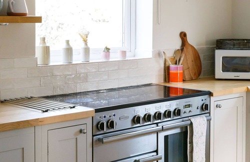 Bosham House | In the heart of Bosham. Check out our reviews from our other property!
