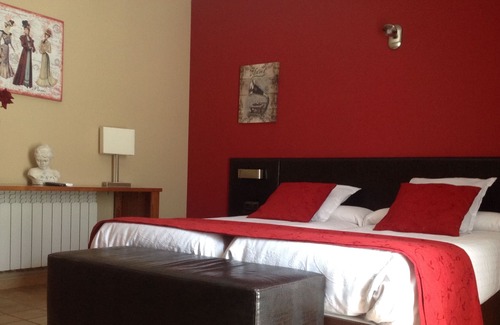 Las Almunias House | In the heart of the Natural Park of the Sierra and Guara canyons.