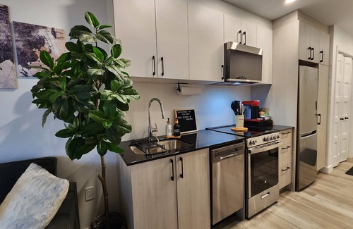 Saint-Roch Apartment | In the heart of the city, modern, comfortable, fully-equipped urban accommodation.