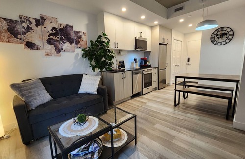 Saint-Roch Apartment | In the heart of the city, modern, comfortable, fully-equipped urban accommodation.