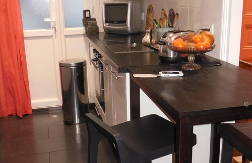 Auteuil Apartment | In the heart of the village of Auteuil! Urgent! Christmas and New Year discounts!
