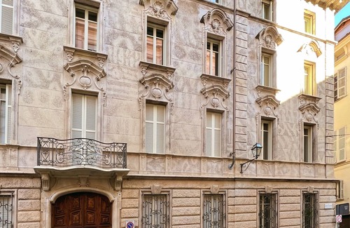 Roman Quarter Apartment | In the heart of Turin in style.