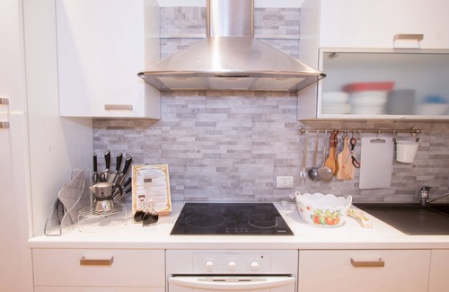 Castelvetro di Modena Apartment | In the historic center of Castelvetro Bed & Brekfast the glass castle