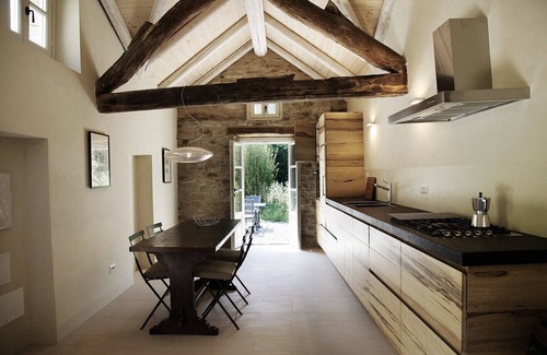 Roccaverano House | In the Langhe, superb luxurious designed new houses with floor cooling.