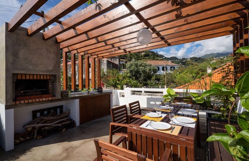 Porto da Cruz Apartment | In the village, between the sea and the mountains - Madeira Surf Camp II