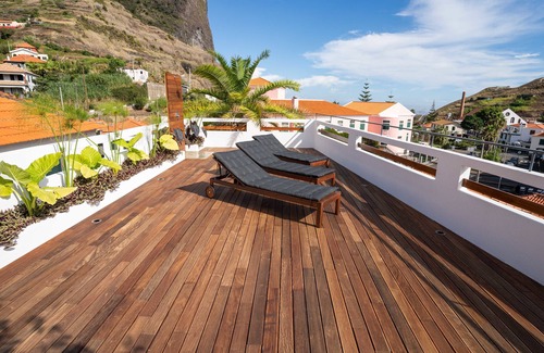 Porto da Cruz Apartment | In the village, between the sea and the mountains - Madeira Surf Camp III