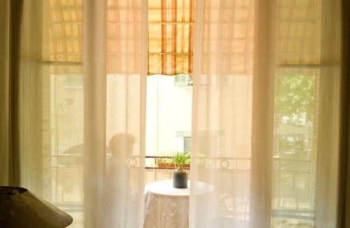 Besse-sur-Issole Apartment | In the village