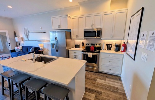 Coupeville Apartment | In town Condo on the water; studio with separate sleeping area