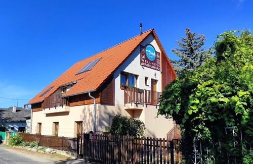 Heviz Condo | In Ungarn, Bad Hévíz, Fam. Ferienwohnung mit Garten, Außenpool, Sauna, Whirlpool