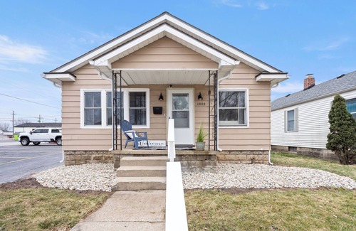 Kokomo House | ina&Ethel- A Kokomo Indiana 1920's Bungalow style remodeled home.