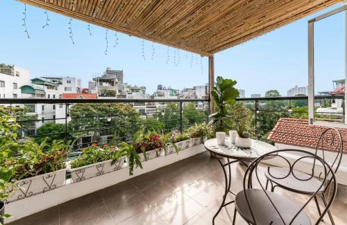 Yen Phu Apartment | Inam Home Lakeview Apartments