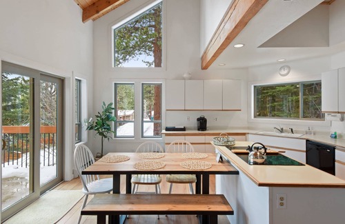 Incline Village House | Incline Village Manor | Near Kings Beach