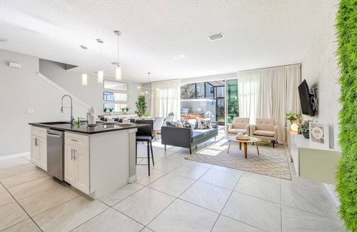 Kissimmee House | Incredible 4BD home with Pool and BBQ near Disney Fun