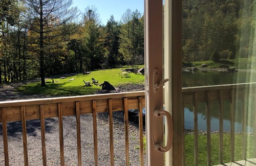 Chichester House | Incredible Lake House with Stunning Mountain Views (swimming lake)