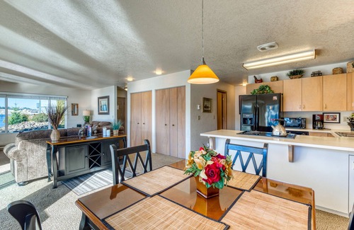 Florence Apartment | Incredible Riverfront Oasis with Wraparound Deck & Cozy Interior