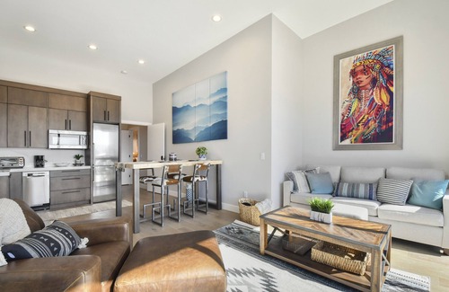 Kamas House | Incredible Views | 2 Kitchens | Garage | Lake Access