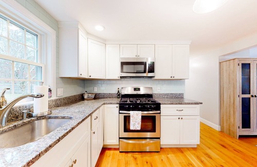 New Seabury House | Incredibly spacious home with games, bikes, kayaks, firepit & amazing yard