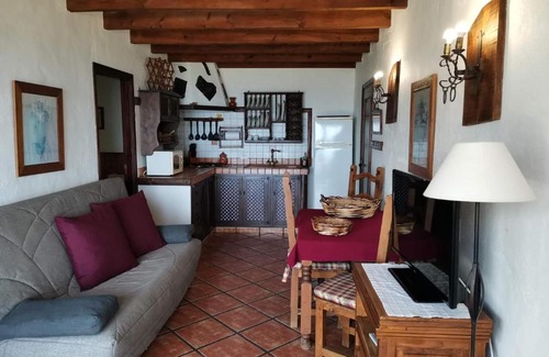 Tigaday Apartment | Increibles vistas al mar y a la montana, BBQ, Piscina y Tennis