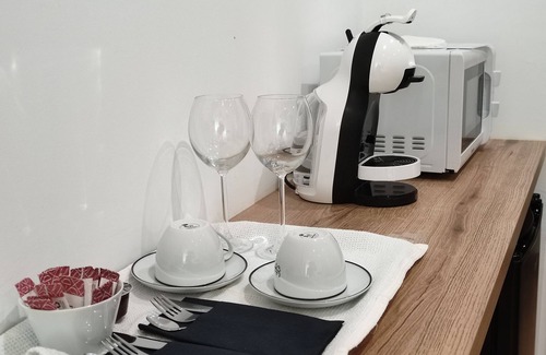 El Prat de Llobregat House | Independent lodging with exit to the garden. Close to airport, subway and train.
