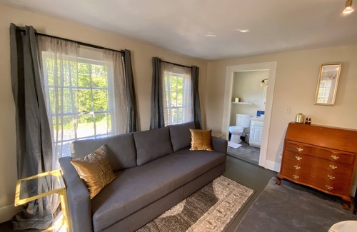 Strafford Hotel | Independence Inn