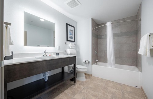 Houghton Hotel | Independence Stay Hotel and Long term suites