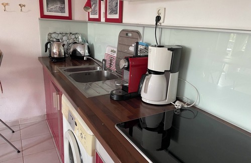 La Madrague Apartment | independent apartment on the ground floor
