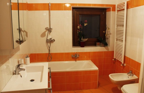 Settimo Vittone Apartment | Independent apartment with large garden a few minutes from the Aosta Valley.