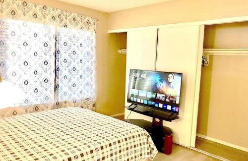 Sunrise Manor House | Independent bedroom with private bathroom#1