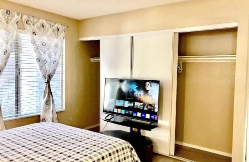 Sunrise Manor House | Independent bedroom with private bathroom#1