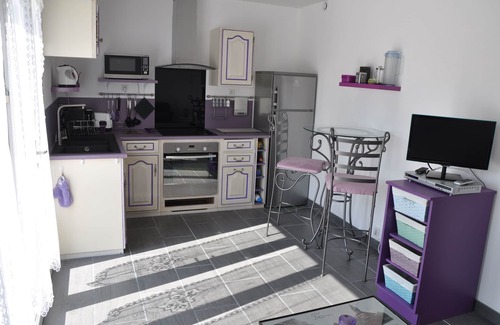 Gap Apartment | Independent studio in villa with pool. View overlooking Gap and surroundings