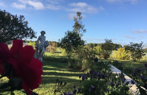 Cers House | Independent suite- Ground floor of our family home in the middle of a vineyard