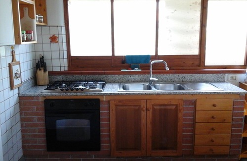 Fondi Ski Chalet | Independent villa with access to the sea, jump zone of funds, large garden