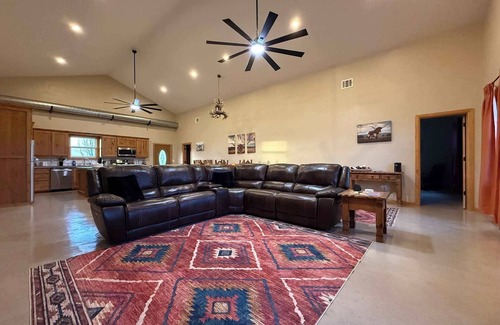 Indiahoma Cabin | Indiahoma 3 BR Hunters' Paradise