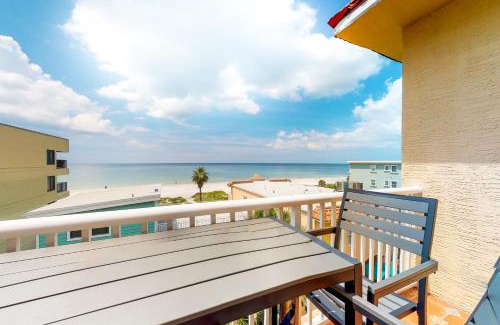 Independence Square Apartment | Indian Sunset Beach 7