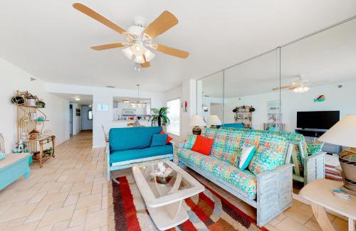 Independence Square Apartment | Indian Sunset Beach 7