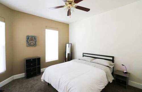Windsor Park Apartment | Indianapolis 1br Retreat W Parking & Workspace