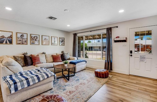 Scottsdale Estates Five House | Indianola Adventures