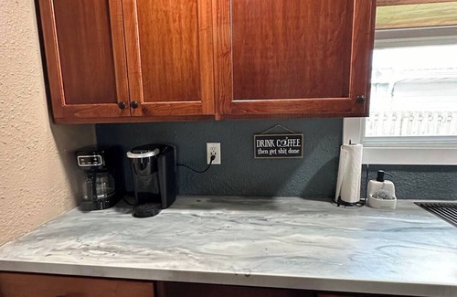 Vernon County House | Indoor Fish Cleaning - Darts - Poker - Newly Remodeled