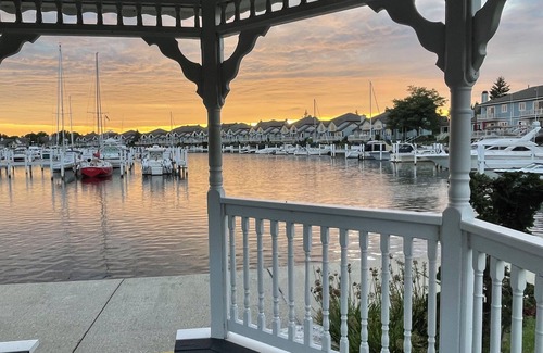 Manistee Condo | Indoor/Outdoor Pool and Hot Tub, Beautiful Beaches, Perfect for Golf Vacations