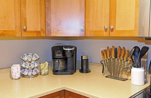 Big White Ski Resort Condo | Indoor pool & hot tub. Beautiful 2 bedroom condo within 3 min walk to village.