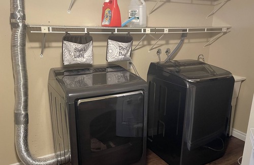 St. Albert House | Indoor Pool Oasis -3 bedrooms (Mermaid not included)