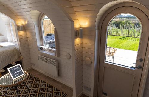 Arnold House | Indrek - Mayflower Meadow
