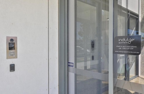 Mildura Central Business District Apartment | Indulge Apartments - City View Penthouses