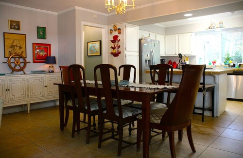 Darien House | Indulge in the ultimate experience at Quite a Catch in coastal Darien, GA.