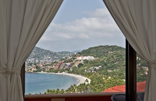 Playa Las Gatas Condo | Indulgent, Romantic and Utterly Private—Relax in Affordable Luxury 3BR