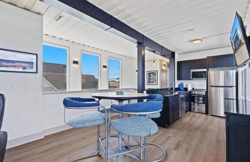 Babe Denny House | Indy Stadium Villa 711 T