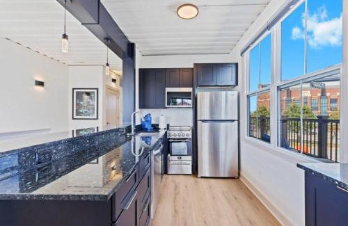 Babe Denny House | Indy Stadium Villa 711 T